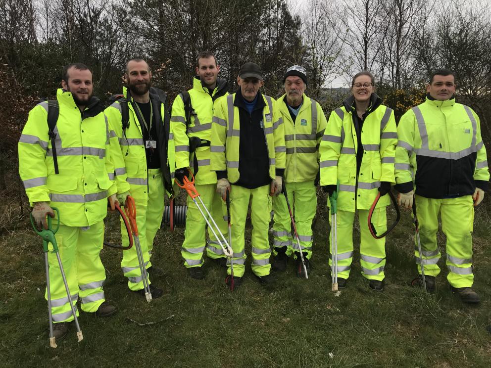 A photo of the team of litter pickers