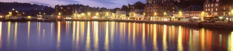 Oban Bay at night